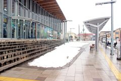 駅, ロータリー, 町, 曇り, 雪, 冬, 屋外