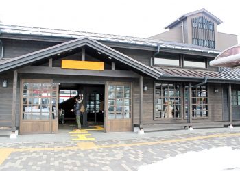 駅,町,曇り,屋外