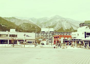 駅,町,曇り,屋外,ロータリー,冬,昭和レトロ