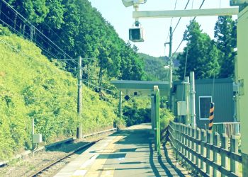 駅,村,屋外,晴れ,夏,昭和レトロ