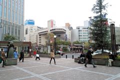 駅,ロータリー,都市,屋外,曇り,冬