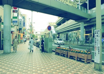 駅,町,屋外,夏,曇り,昭和レトロ