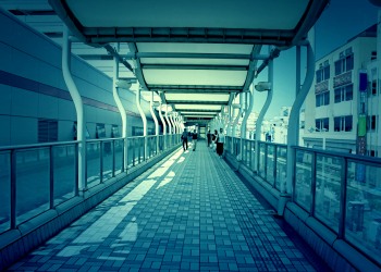 駅,町,屋外,夏,晴れ,ホラー