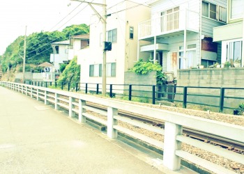 駅,町,夏,屋外,曇り,昭和レトロ