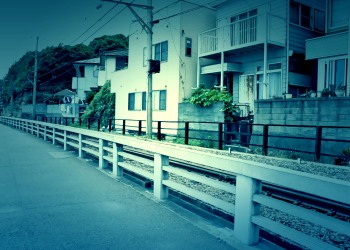 駅,町,夏,屋外,曇り,ホラー