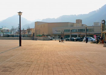 駅前,町,曇り,屋外