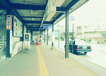 駅前,ロータリー,町,屋外,曇り,昭和レトロ