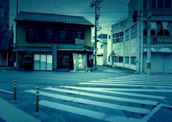 道路,建物前,町,屋外,晴れ,ホラー
