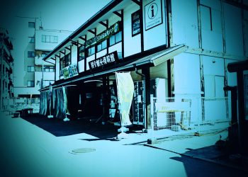 建物前,町,晴れ,夏,屋外,ホラー