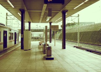 駅,町,曇り,屋外,昭和レトロ