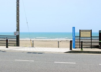 浜辺,町,夏,屋外,晴れ