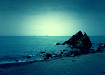 浜辺,村,屋外,秋,曇り,ホラー