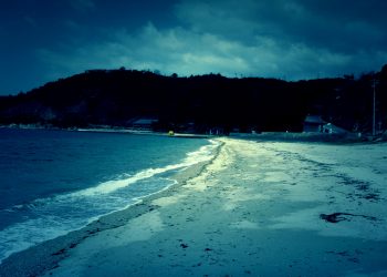 浜辺,漁村,屋外,夏,晴れ,ホラー
