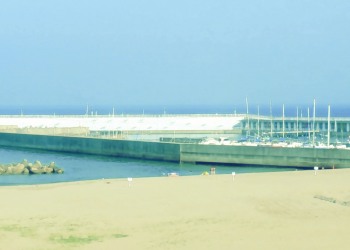 浜辺,町,屋外,夏,晴れ,昭和レトロ