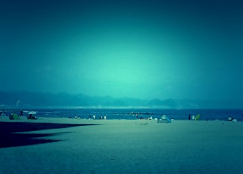 浜辺,町,屋外,夏,晴れ,ホラー