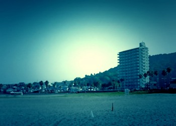 浜辺,町,屋外,夏,晴れ,ホラー