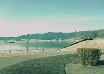 湖岸,町,曇り,冬,屋外,昭和レトロ