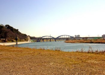 川,町, 屋外, 秋,晴れ