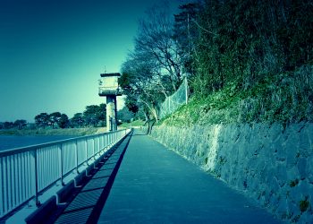 川,町, 屋外, 冬,晴れ,ホラー