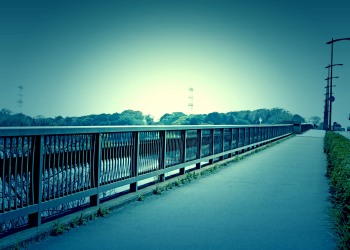 川,橋,町,屋外,春,晴れ,ホラー