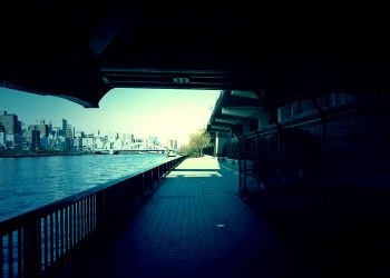 川,街,橋,屋外,夏,晴れ,ホラー