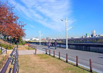 川,町,晴れ,秋,屋外