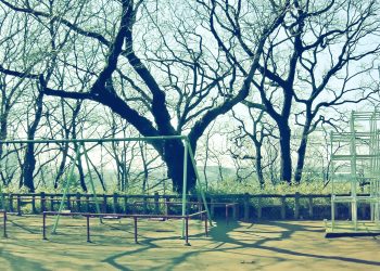 町,公園,冬,屋外,晴れ,昭和レトロ