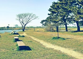 町,公園,冬,屋外,晴れ,昭和レトロ