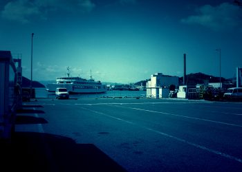 港町,町,道路,晴れ,夏,屋外,ホラー