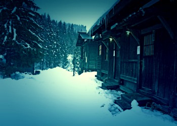日本家屋,村,冬,屋外,雪,ホラー
