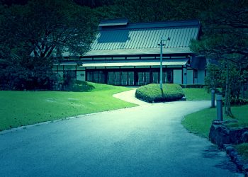 日本庭園,日本家屋,村,晴れ,夏,屋外,ホラー