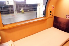 乗り物,寝台列車,屋内
