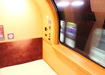 乗り物,寝台列車,屋内
