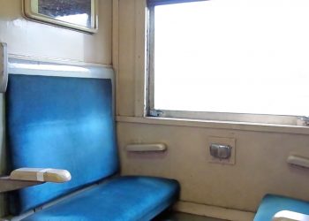 乗り物,電車,屋内
