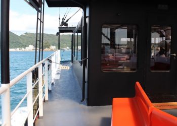 乗り物,船,屋内,晴れ