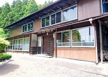 建物前, 村, 夏, 屋外, 曇り