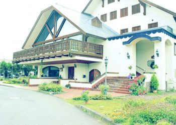 町,建物前,冬,屋外,曇り,昭和レトロ