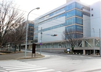 都市,建物前,冬,屋外,曇り