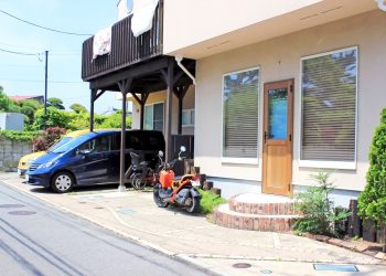 町,建物前,夏,屋外,晴れ