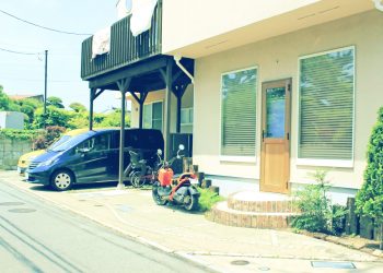 町,建物前,夏,屋外,晴れ,昭和レトロ