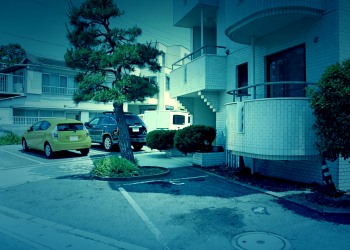 建物前,町,屋外,夏,晴れ,ホラー