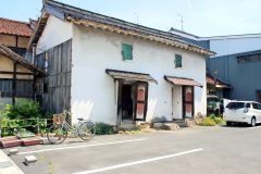 建物前,町,屋外,夏,晴れ