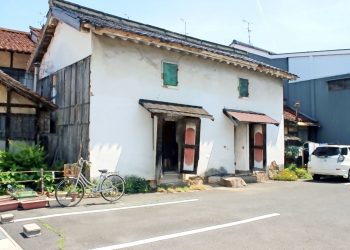 建物前,町,屋外,夏,晴れ