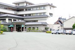 建物前,町,屋外,夏,曇り