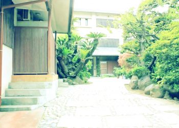 建物前,町,屋外,秋,曇り,昭和レトロ