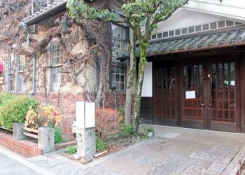 建物前,町,屋外,冬,晴れ