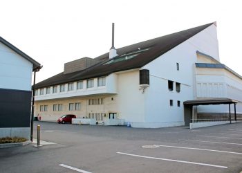建物前,町,曇り,屋外