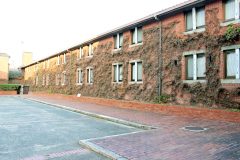 建物前,町,曇り,屋外