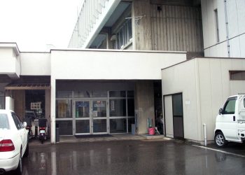 建物前,町,曇り,屋外