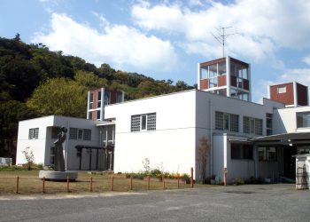 建物前,町,晴れ,屋外